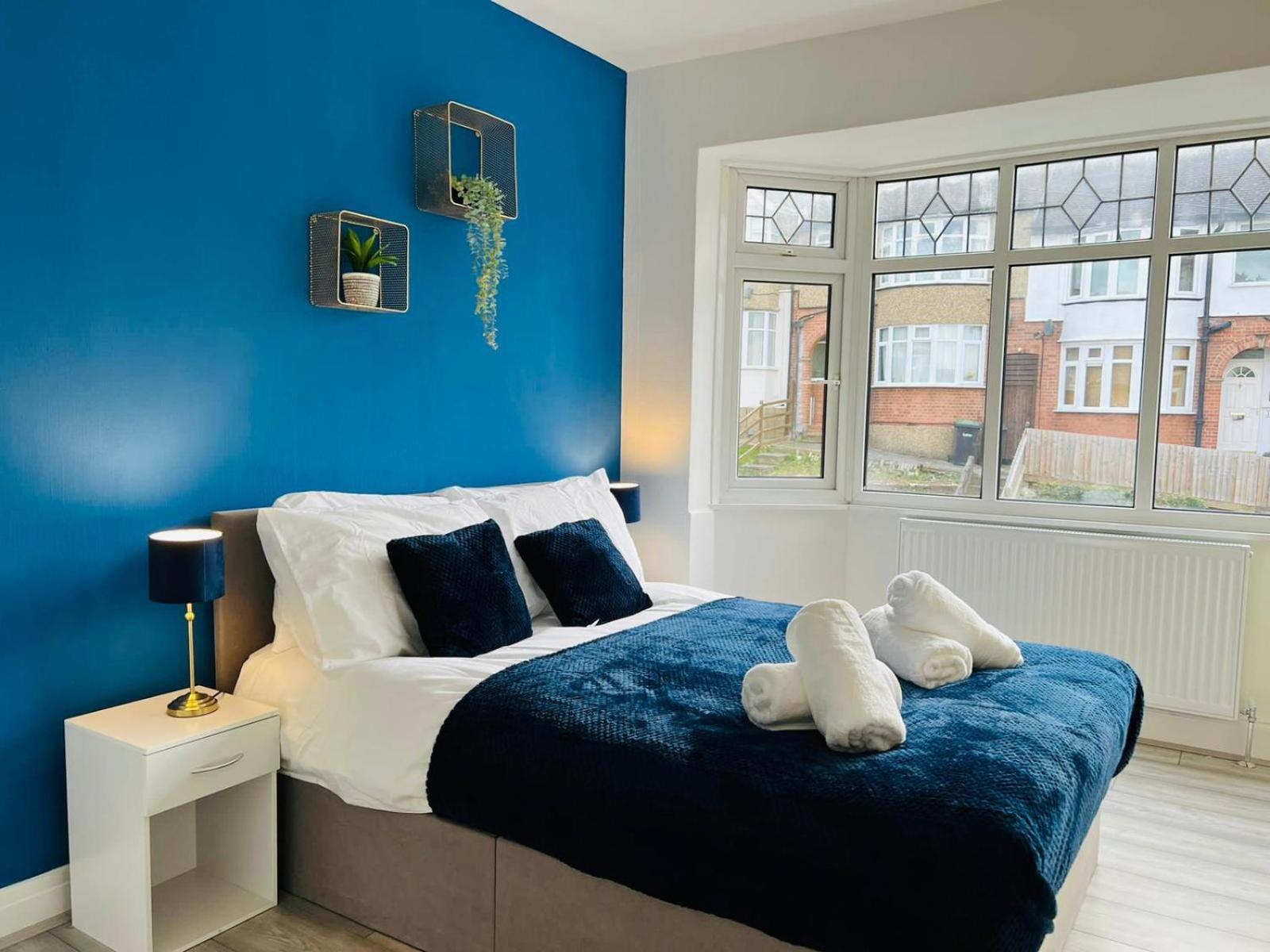 Sariyu Space Luton Hotel Luton  Bagian luar foto