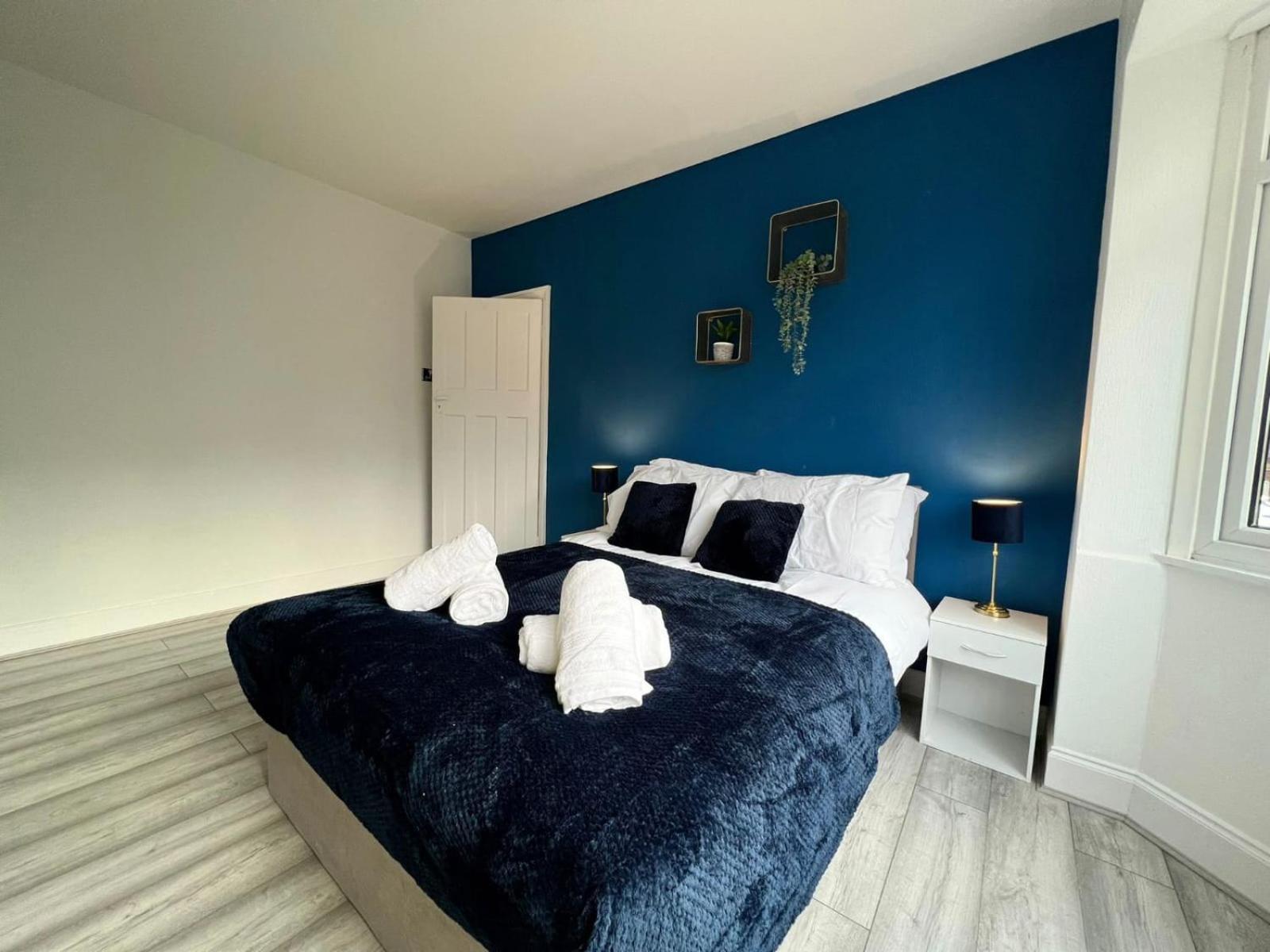 Sariyu Space Luton Hotel Luton  Bagian luar foto