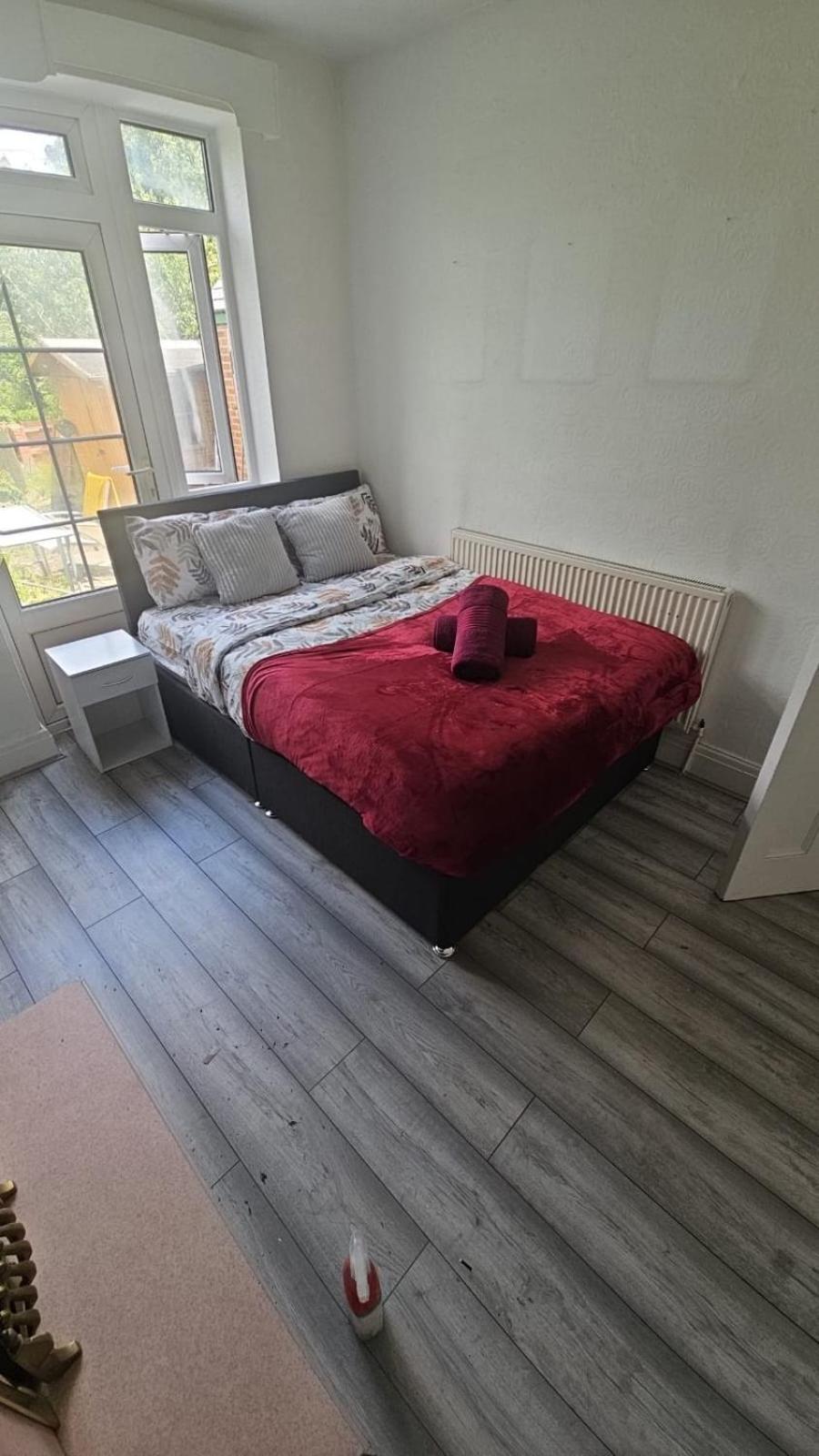 Sariyu Space Luton Hotel Luton  Bagian luar foto